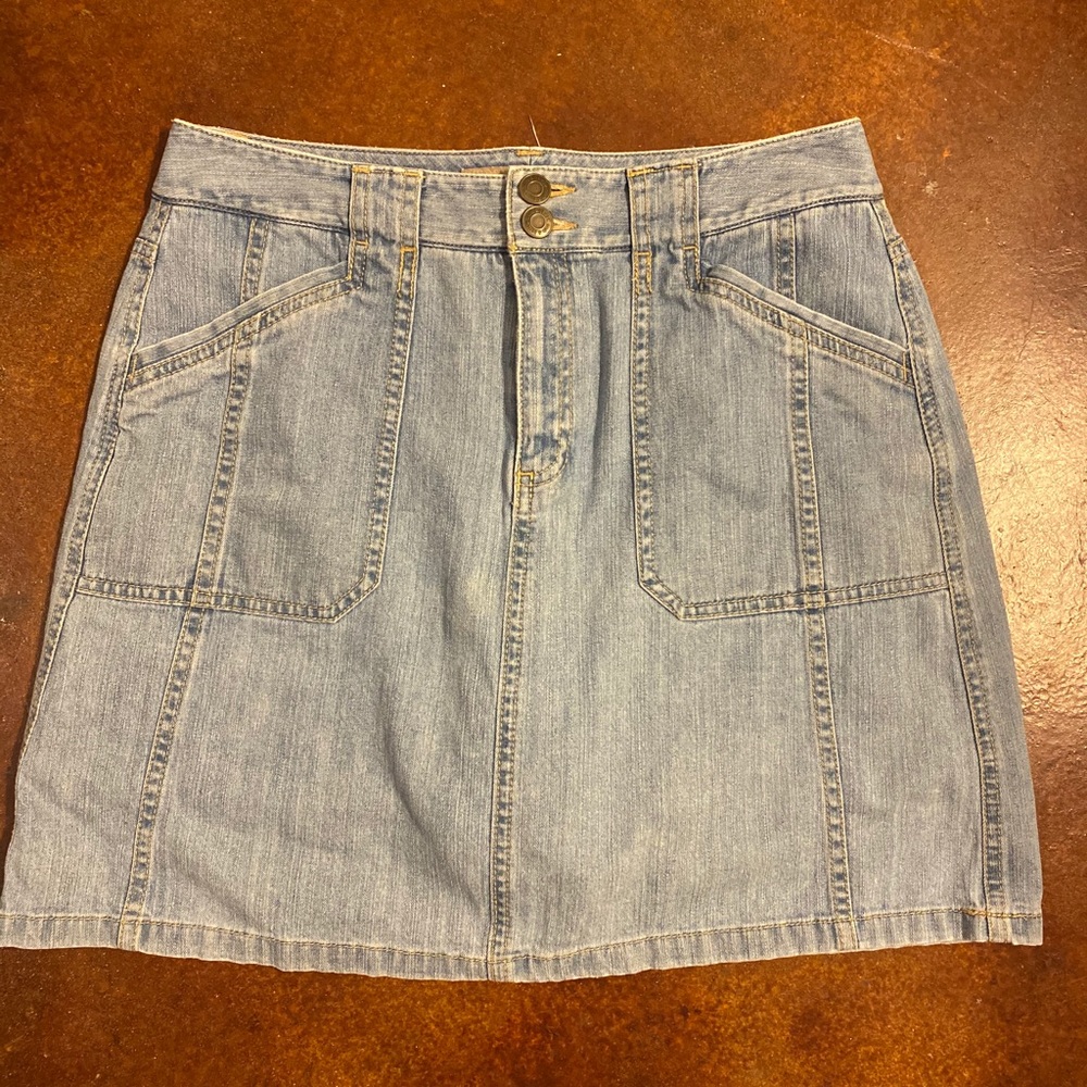 Croft & Borrow Denim Stretch Skirt